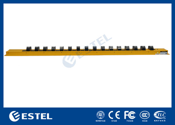 Telekom PDU Veri Merkezi, her devre için bağımsız koruma ile dikey güç dağıtım ünitesi