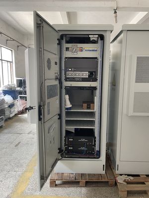 Soğutma sistemi ile 19 inç 18U Standart Dış Telekom Dolabı
