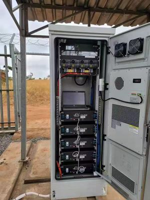 IP55 Dış Mekan Batarya Kabini, Telekom için Gömülü Güç Sistemi 9KW 48VDC Redresörlü