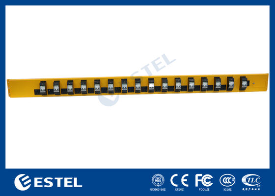 Telekom PDU Veri Merkezi, her devre için bağımsız koruma ile dikey güç dağıtım ünitesi